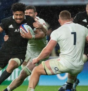 World Rugby have conceived a new tournament, the Six Nations are resisting
