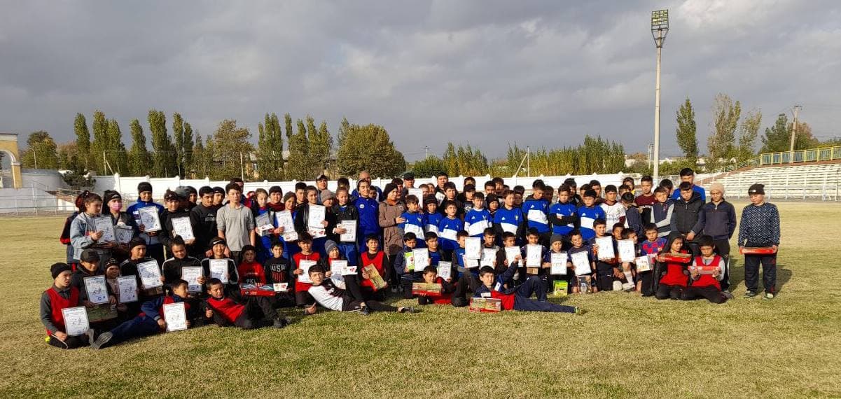В Туракургане прошёл чемпионат области по регби-7 среди мальчиков и девочек