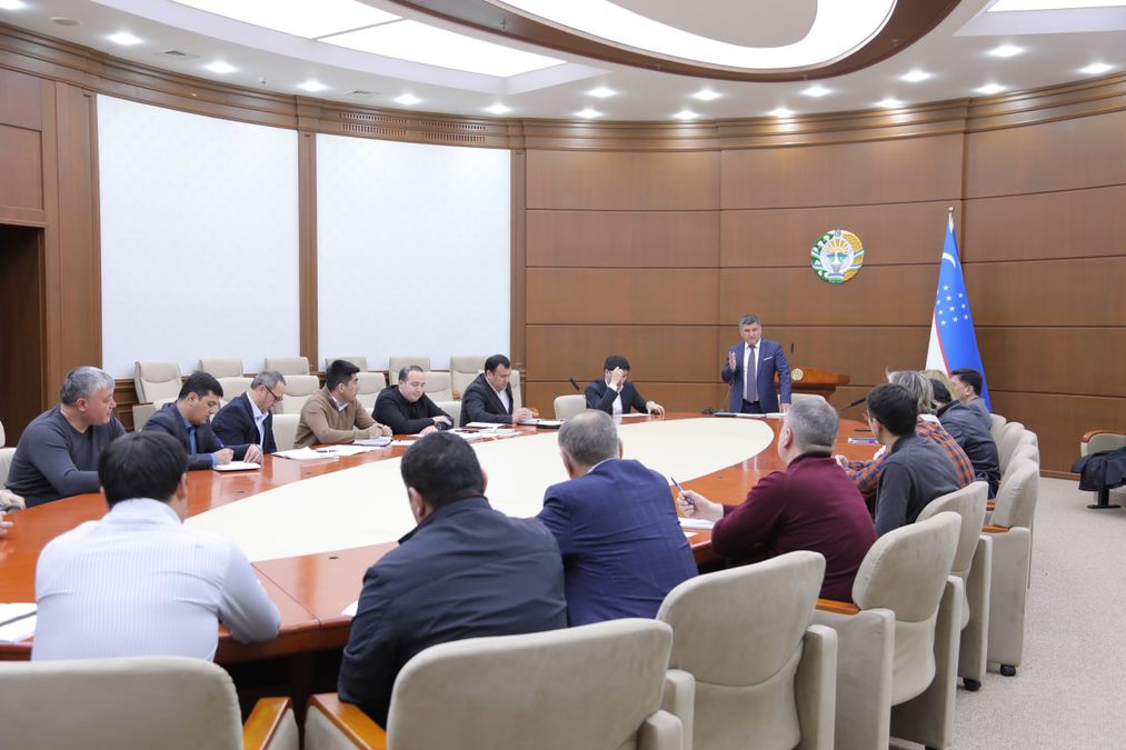 Issues on attracting foreign specialists to work in Uzbekistan were discussed